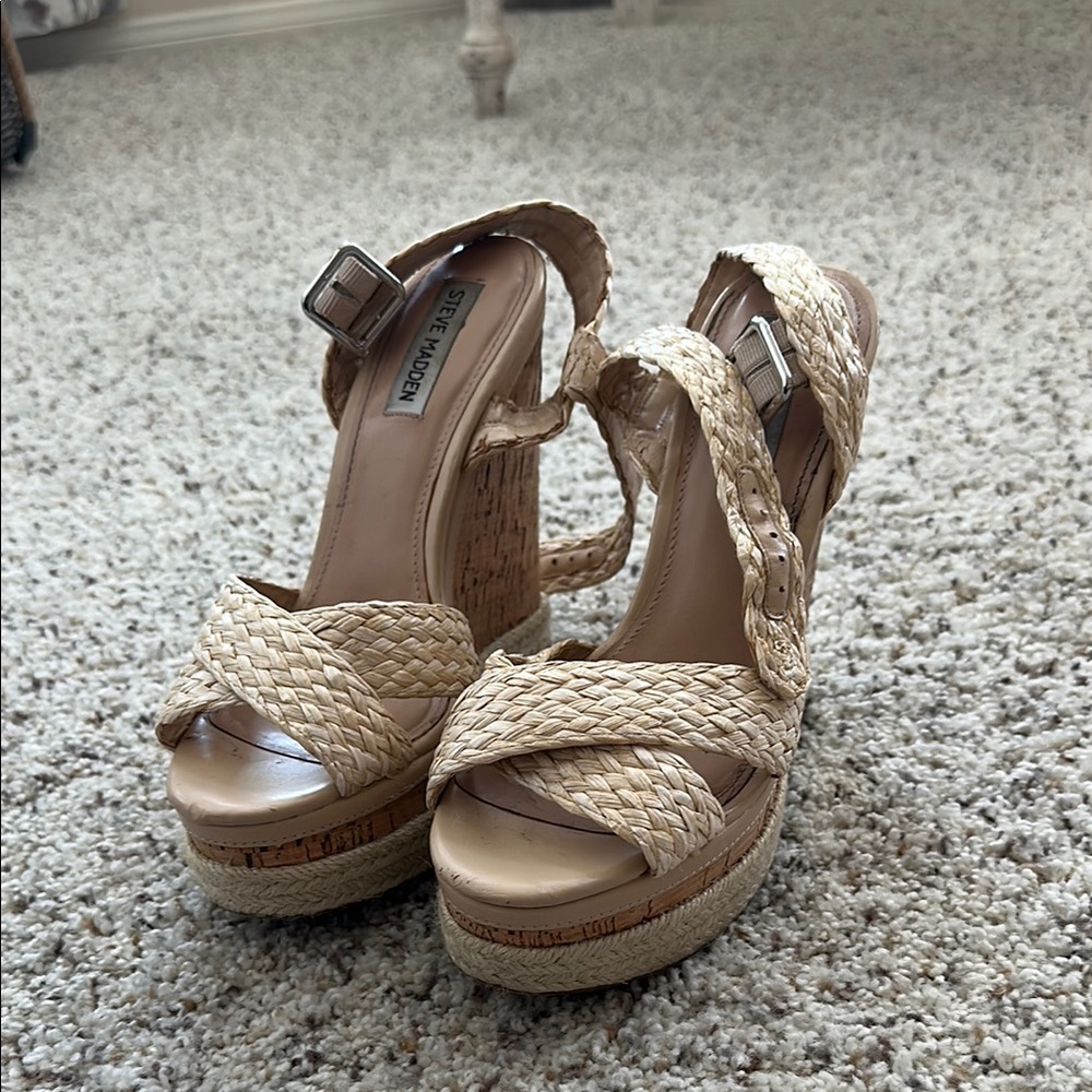 Steve Madden Women's Tan Wedge Sandals